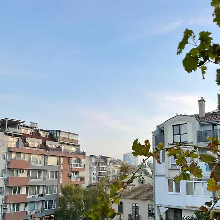 007 с градинка Apartmán Burgas City