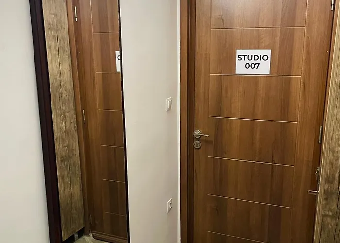 007 с градинка Apartment Burgas